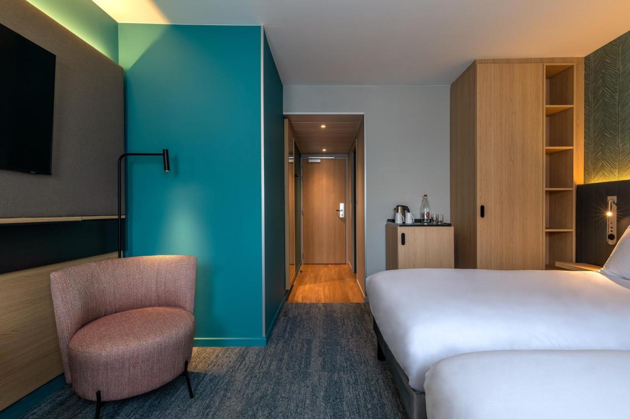Centre Hotel 4*